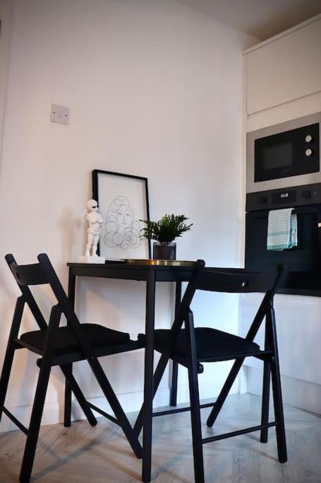 Tower 58Funky, Central, Free Parking ยอร์ค ภายนอก รูปภาพ